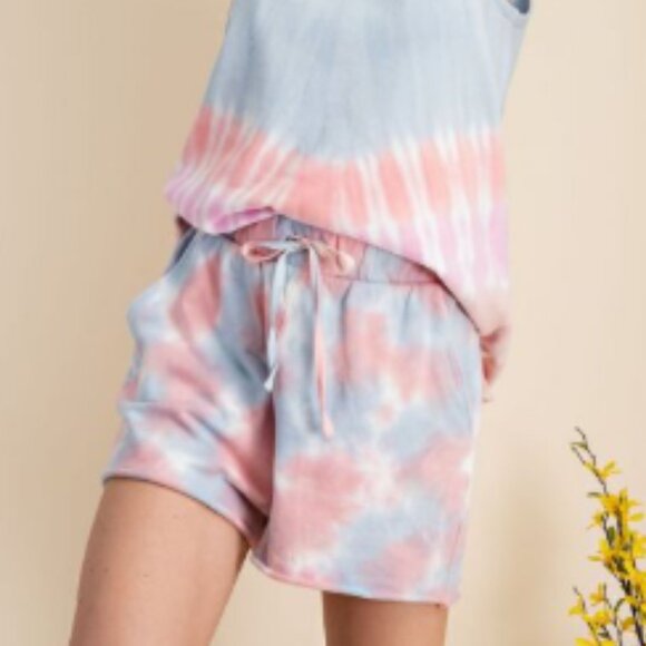 RAINBOW WASHED SHORTS EASEL SHORTS NWT - Picture 1 of 5